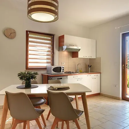 Apartment In Croatia Near The Coast